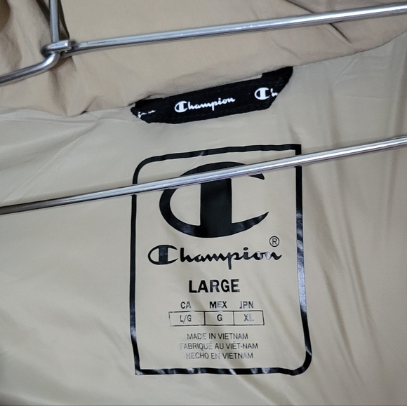 New Champion Outdoor Walnut Khaki Utility Puffer Vest Coat Large - Picture 2 of 8